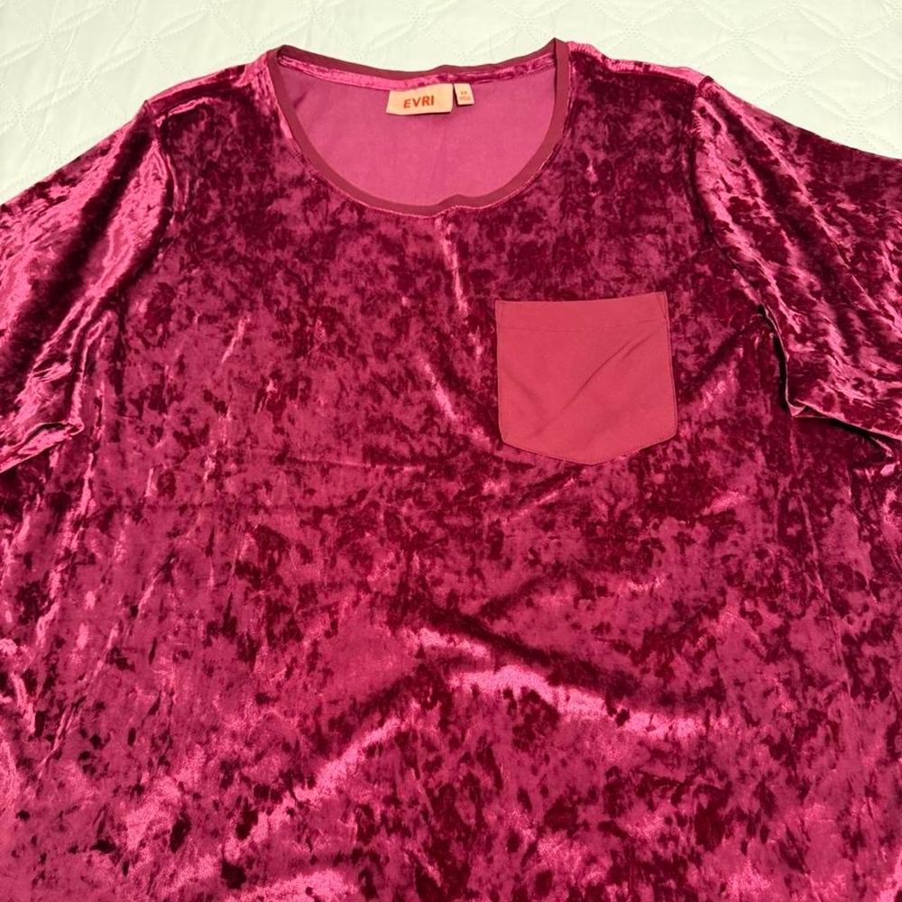 EVRI burgundy velvet top.
